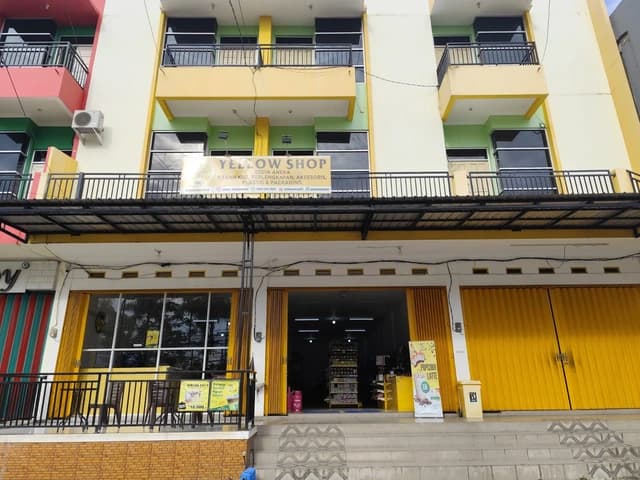 Yellow Shop √