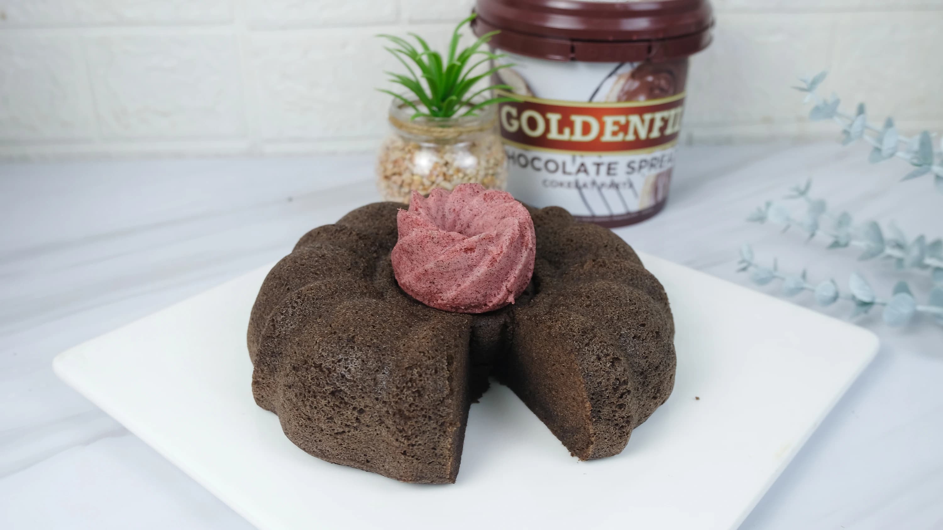 Bolu Ketan Cokelat Putih Telur